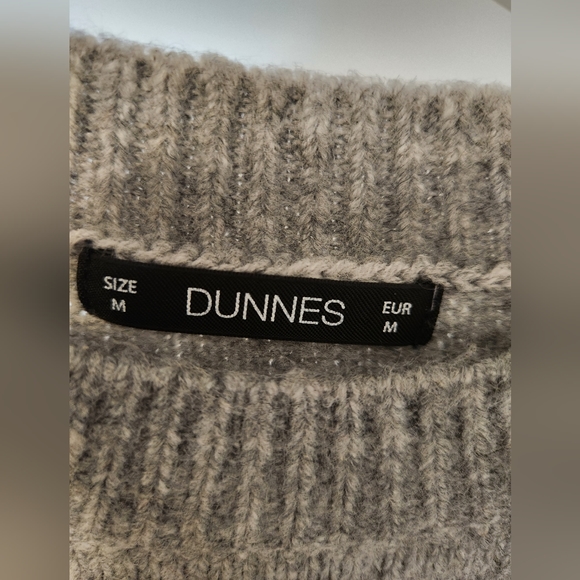 Cozy winter sweater - Picture 3 of 3